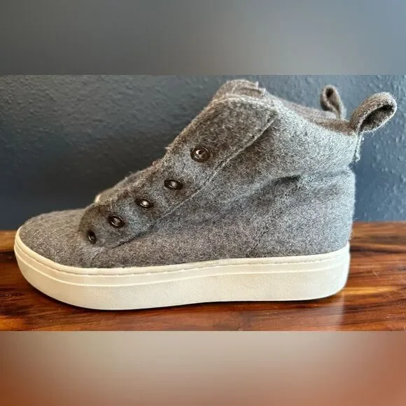 Naturalizer grey high top, sz 6 Wide - Picture 1 of 5